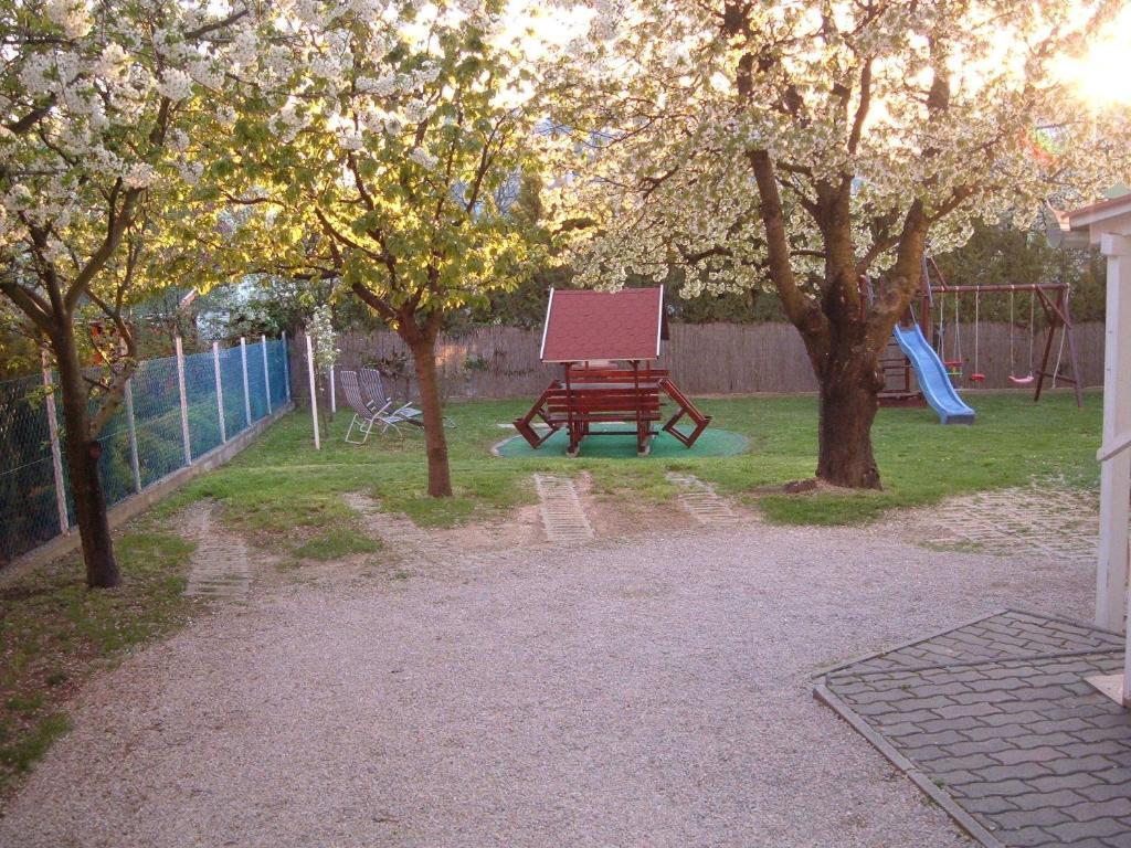 Apartman Heviz Holiday Zewnętrze zdjęcie